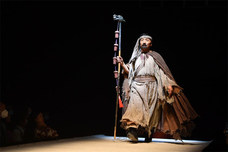 Πολιτιστική παράσταση για το Ντουνχουάνγκ φέρνει ανάκαμψη του τουρισμού