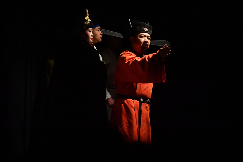 Πολιτιστική παράσταση για το Ντουνχουάνγκ φέρνει ανάκαμψη του τουρισμού