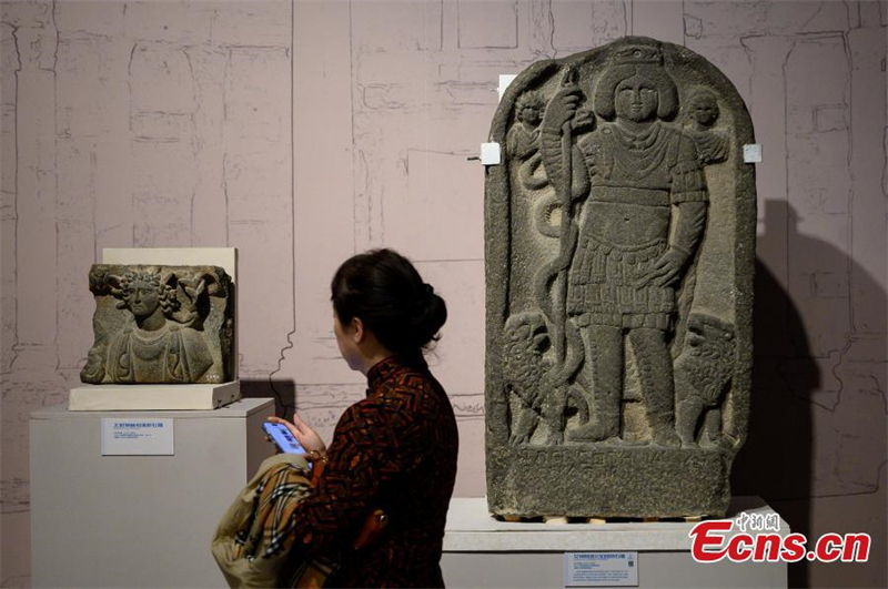 Αρχαιολογικά αντικείμενα από την αρχαία Συρία στο Σανσί