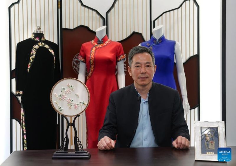 Φωτογραφικό άλμπουμ για τα Λονγκφένγκ Τσεονγκσάμ της Σαγκάης