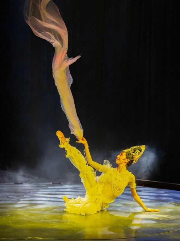 Διαδραστική παράσταση ζωντανεύει τις τοιχογραφίες των Σπηλαίων Μογκάο