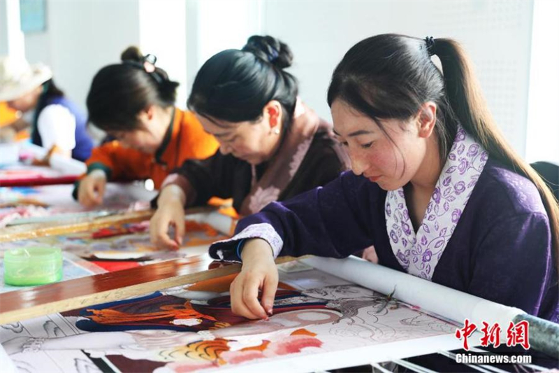 Θιβετιανό κέντημα στο Τσινγκχάι