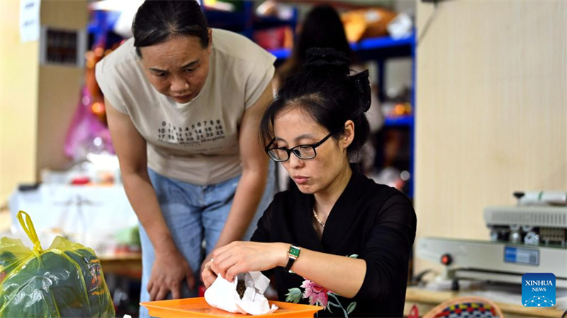 Τα κεντητά αρωματικά μπαλάκια του Τζινγκσί