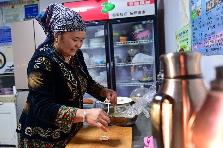 Σιντζιάνγκ:Προώθηση της υψηλής ποιότητας ανάπτυξης της οικονομίας του πάγου και του χιονιού