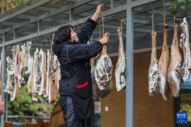 Τσουενάν, Tζετζιάνγκ: Τα παραδοσιακά αγροτικά προϊόντα είναι δημοφιλή στις αγορές της πρωτοχρονιάς