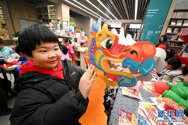 Καϊφένγκ, Χενάν: Φτιάξτε φανάρια για να καλωσορίσετε το νέο έτος