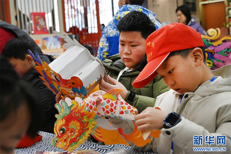 Καϊφένγκ, Χενάν: Φτιάξτε φανάρια για να καλωσορίσετε το νέο έτος