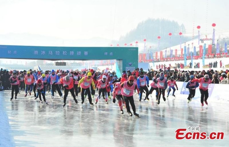 Ο μαραθώνιος πατινάζ στον πάγο στην επαρχία Τζιλίν σημείωσε ρεκόρ Γκίνες