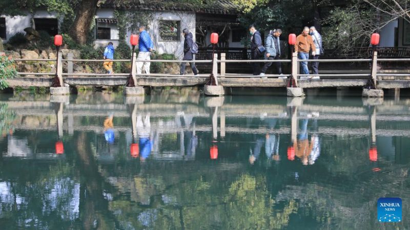 Ανοιξιάτικο τοπίο στον κήπο Τζιτσάνγκ στο Γουσί της Α. Κίνας