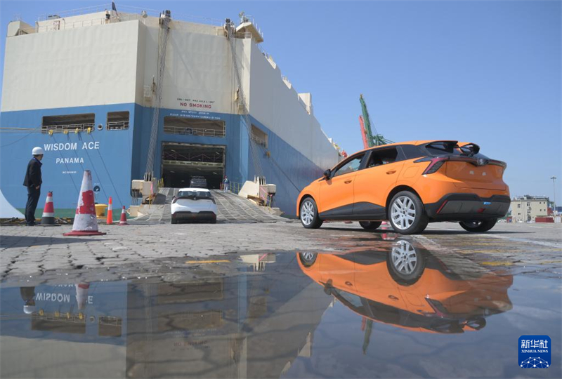 Επαρχία Φουτζιέν: Ο μεγαλύτερος αριθμός αυτοκινήτων σε ένα μόνο ταξίδι «πάει στο εξωτερικό»