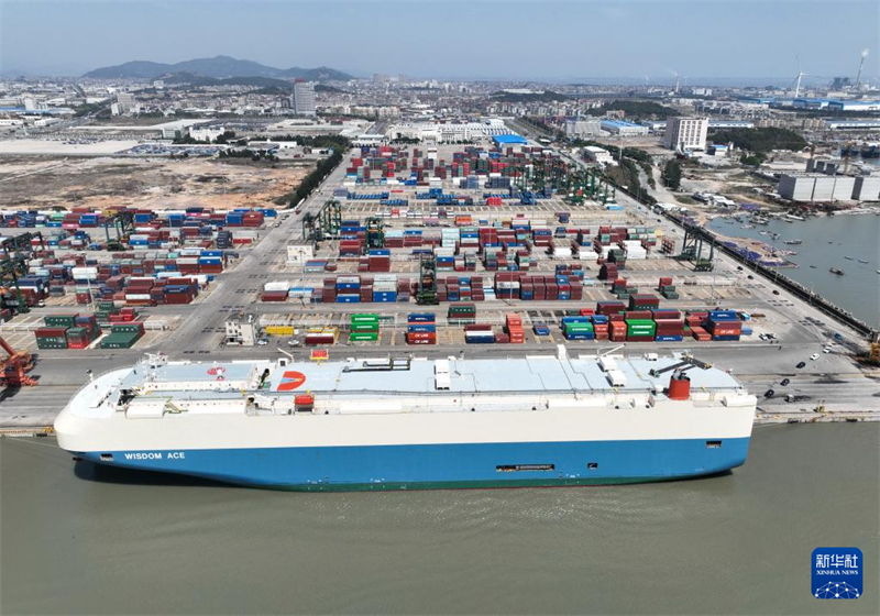 Επαρχία Φουτζιέν: Ο μεγαλύτερος αριθμός αυτοκινήτων σε ένα μόνο ταξίδι «πάει στο εξωτερικό»