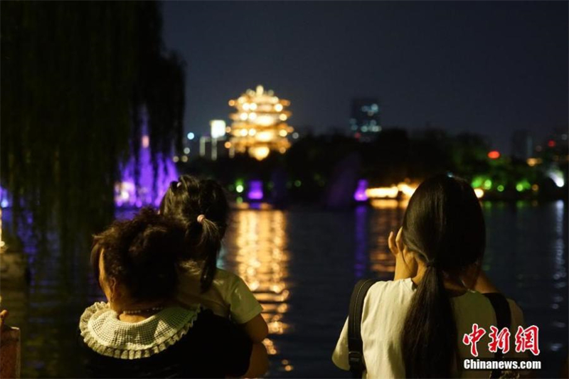 Παράσταση Φωτός στην «Πόλη των Πηγών»
