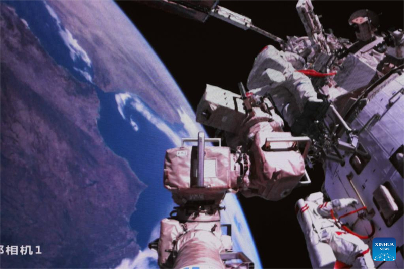 Οι ταϊκοναύτες του Shenzhou-18 ολοκλήρωσαν τον δεύτερο διαστημικό τους περίπατο