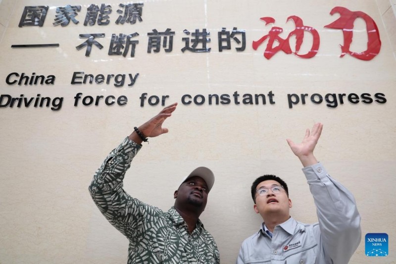 [Φωτορεπορτάζ] - 6η Παγκόσμια Σύνοδος Κορυφής για τα Μέσα Ενημέρωσης στη Σιντζιάνγκ