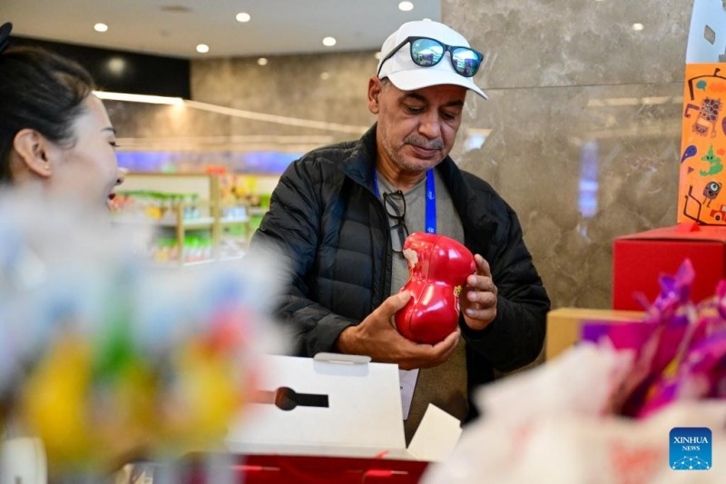 [Φωτορεπορτάζ] - 6η Παγκόσμια Σύνοδος Κορυφής για τα Μέσα Ενημέρωσης στη Σιντζιάνγκ