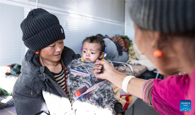 Εικόνες από την προσωρινή στέγαση των πληγέντων του σεισμού στην Ντίνγκρι (Θιβέτ)