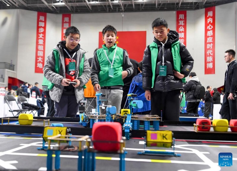 Στιγμιότυπα της σημερινής ειδησιογραφίας στην Κίνα