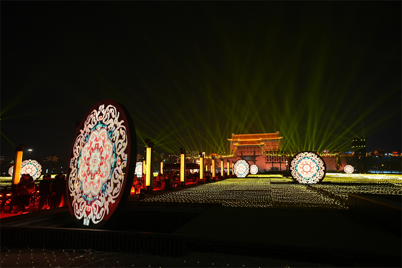 Η Μεγάλη Έναρξη του Φεστιβάλ των Φαναριών ξεκινά στην πόλη Σιάν