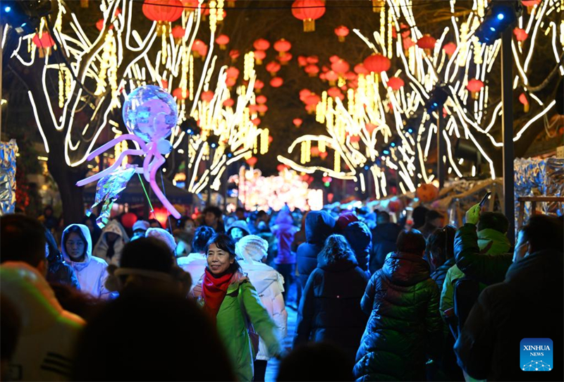 Πλήθος τουριστών στην αρχαία πόλη της Τιαντζίν εν μέσω των εορτασμών του Κινεζικού Νέου Έτους