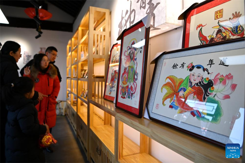 Πλήθος τουριστών στην αρχαία πόλη της Τιαντζίν εν μέσω των εορτασμών του Κινεζικού Νέου Έτους