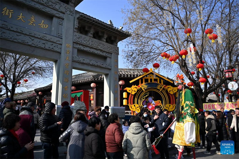 Πλήθος τουριστών στην αρχαία πόλη της Τιαντζίν εν μέσω των εορτασμών του Κινεζικού Νέου Έτους