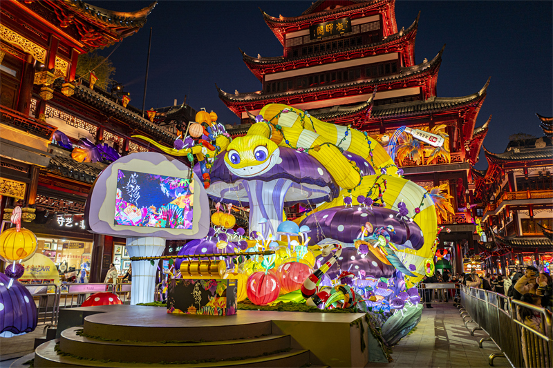 Η έκθεση φαναριών Γιουγιουέν λάμπει έντονα στην Σαγκάη