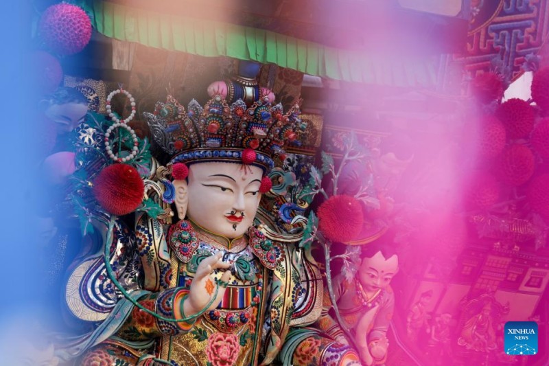 Στιγμιότυπα της σημερινής ειδησιογραφίας στην Κίνα