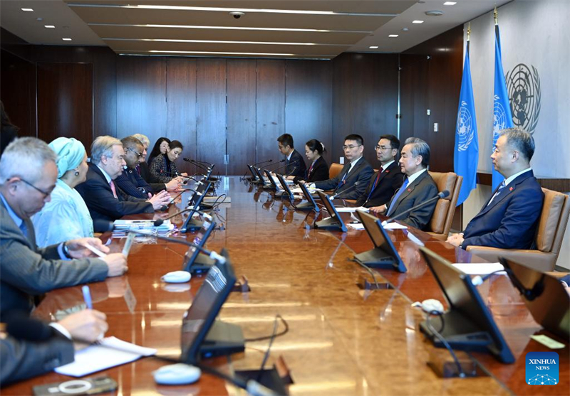 Ακλόνητη η Κίνα στην ιδέα του κεντρικού ρόλου του ΟΗΕ