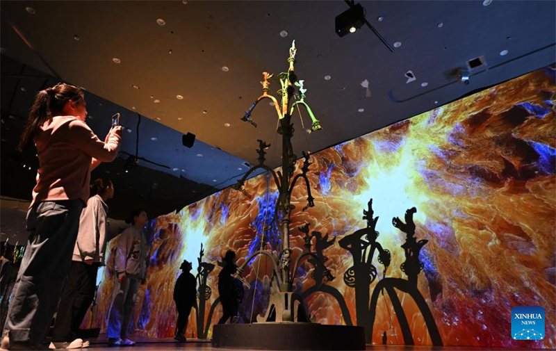 Διαδραστική έκθεση τέχνης για τον πολιτισμό του Σανσινγκντουί εγκαινιάστηκε στην Τιαντζίν της Κίνας