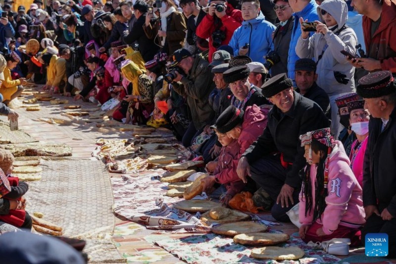Αξιοποίηση άυλης πολιτιστικής κληρονομιάς για προώθηση τουρισμού στο Ταξκοργκάν Τατζίκ του Σιντζιάνγκ