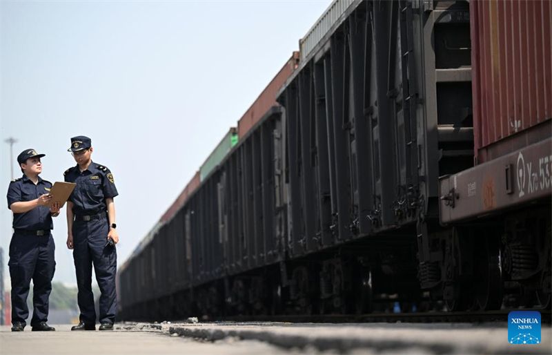 Εμπορευματικό τρένο Κίνας-Κεντρικής Ασίας αναχωρεί από το λιμάνι Τιαντζίν προς την Τασκένδη