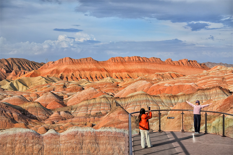 Επαρχία Γκανσού: Η πολύχρωμη Ντάνσια καλωσορίζει επισκέπτες