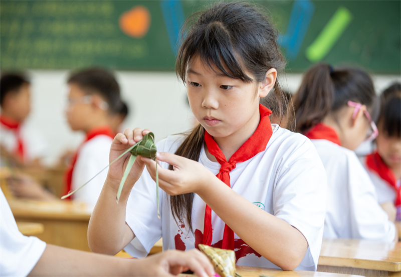 Επαρχία Τζιανγκσού: Άυλη Πολιτιστική Κληρονομιά Στο Σχολείο