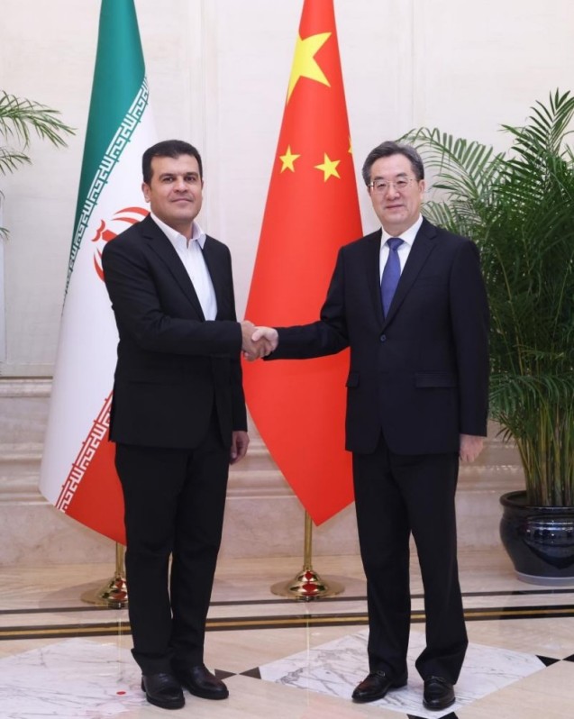 Ο Κινέζος αντιπρόεδρος συναντά ξένους προσκεκλημένους που συμμετέχουν στη διάσκεψη «Μια Ζώνη, Ένας Δρόμος»