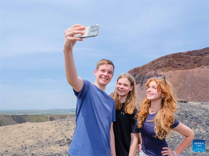 Το σύμπλεγμα ηφαιστείων στη Βόρεια Κίνα εισέρχεται στην περίοδο τουριστικής αιχμής