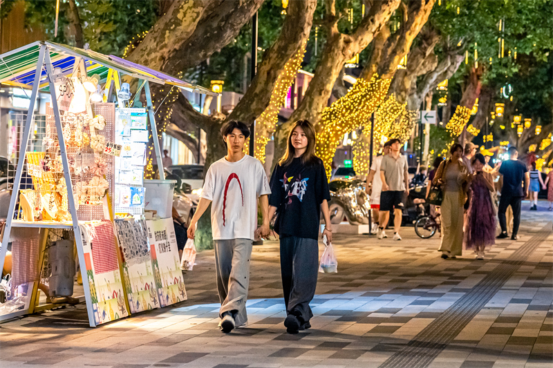 Επαρχία Τζιανγκσού: Ανθίζει η νυχτερινή οικονομία