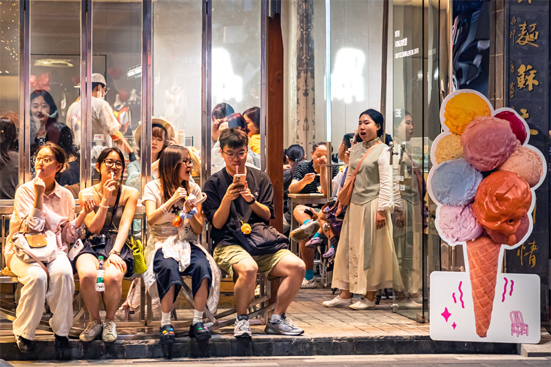 Επαρχία Τζιανγκσού: Ανθίζει η νυχτερινή οικονομία