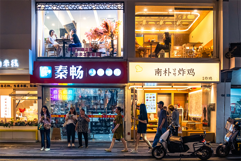 Επαρχία Τζιανγκσού: Ανθίζει η νυχτερινή οικονομία