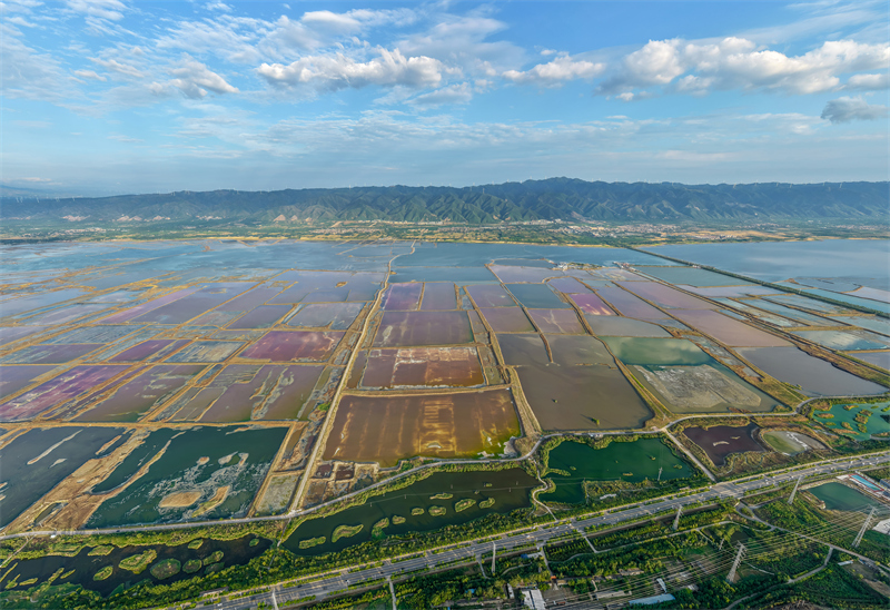 Επαρχία Σανσί: Η οικολογική ομορφιά της αλμυρή λίμνης είναι σαν ζωγραφιά