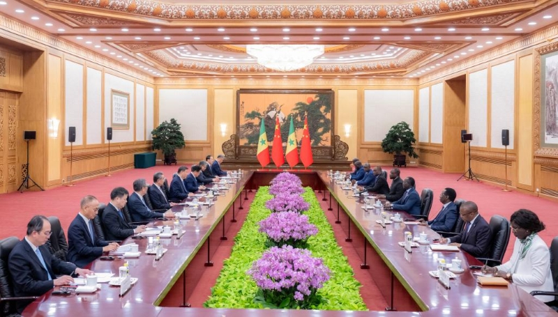 Συνάντηση του Σι Τζινπίνγκ με τον Πρωθυπουργό της Σενεγάλης, Ουσμάν Σόνκο