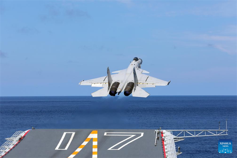 Οι σχηματισμοί αεροπλανοφόρων της Κίνας επιστρέφουν μετά την ολοκλήρωση της εκπαίδευσης στην ανοικτή θάλασσα