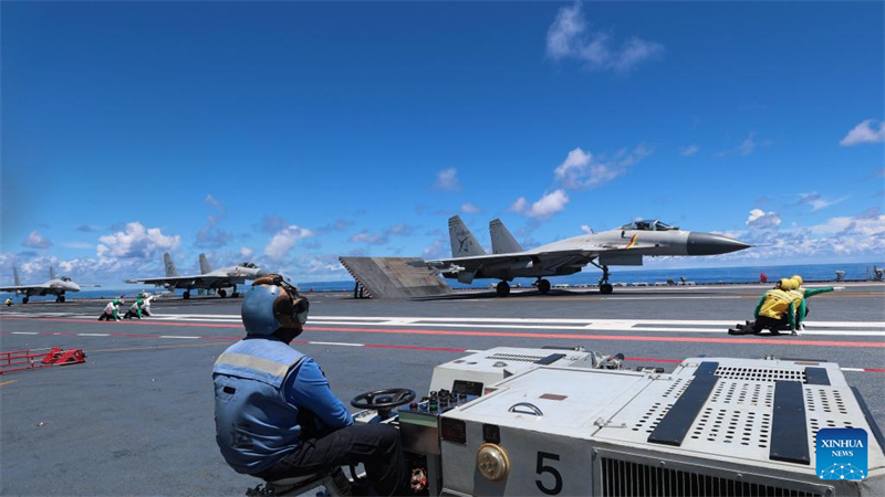 Οι σχηματισμοί αεροπλανοφόρων της Κίνας επιστρέφουν μετά την ολοκλήρωση της εκπαίδευσης στην ανοικτή θάλασσα