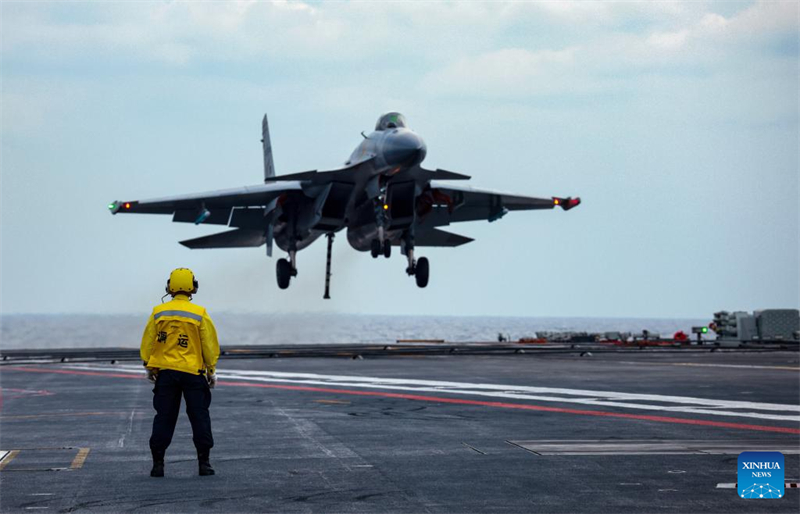 Οι σχηματισμοί αεροπλανοφόρων της Κίνας επιστρέφουν μετά την ολοκλήρωση της εκπαίδευσης στην ανοικτή θάλασσα