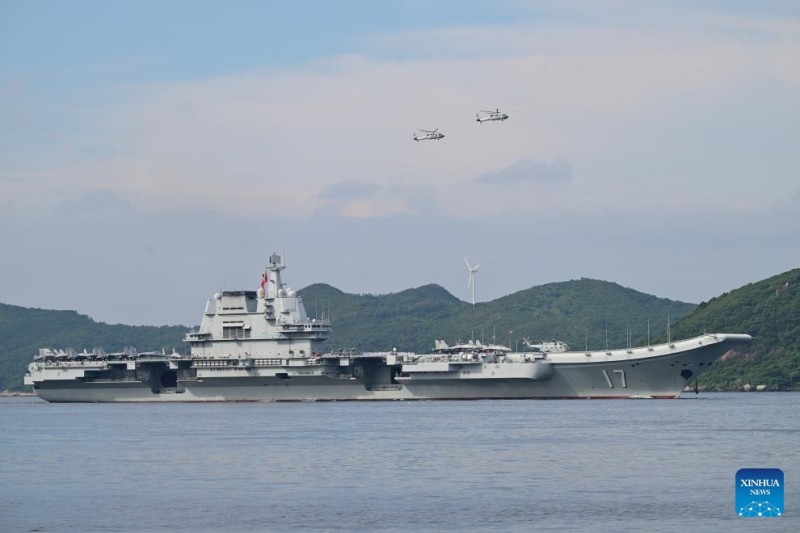 Ναυτικός στόλος με επικεφαλής το αεροπλανοφόρο Σαντόνγκ φτάνει στο Χονγκ Κονγκ