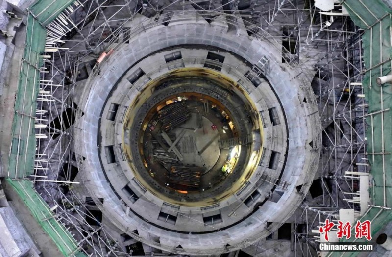 Αεροφωτογραφία του υδροηλεκτρικού σταθμού Γιεμπατάν υπό κατασκευή