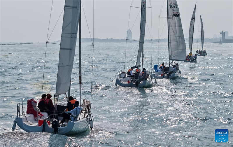 Κρουαζιερόπλοη εκδήλωση στην πόλη Τσινγκτάο για τον εορτασμό της 20ής επετείου της καθιέρωσης της Ημέρας της Θάλασσας της Κίνας