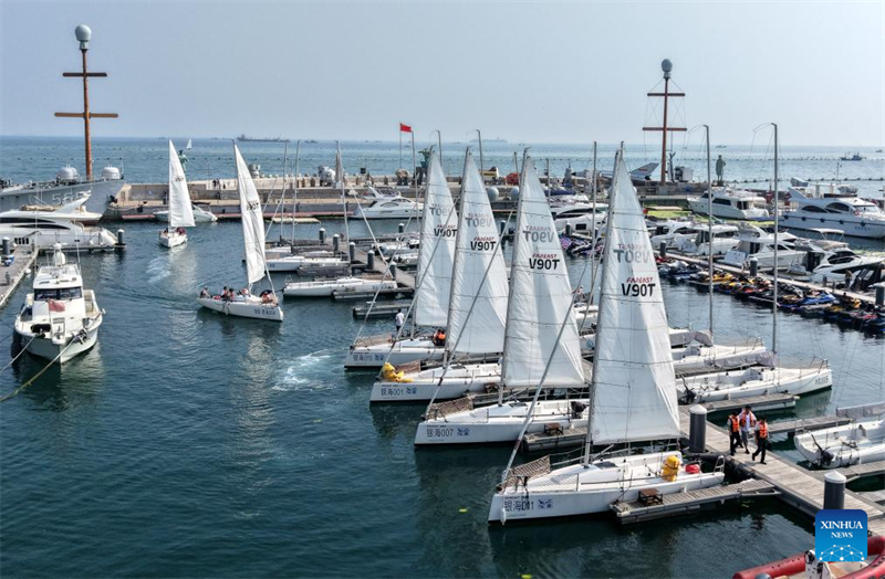 Κρουαζιερόπλοη εκδήλωση στην πόλη Τσινγκτάο για τον εορτασμό της 20ής επετείου της καθιέρωσης της Ημέρας της Θάλασσας της Κίνας