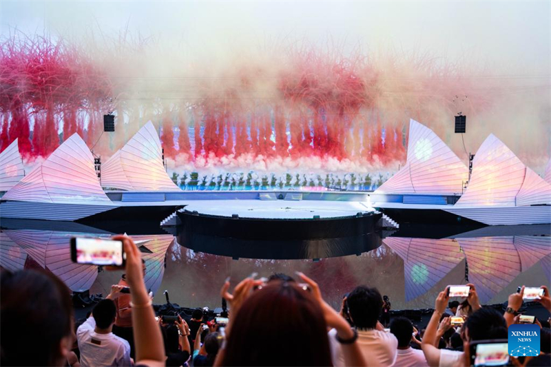 Δημιουργική επίδειξη πυροτεχνημάτων στην 