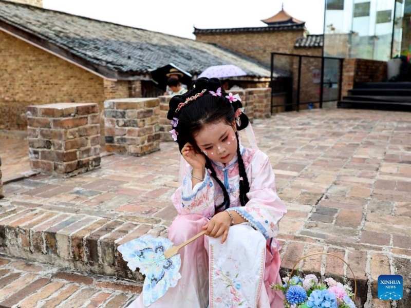 Η παλιά συνοικία στην επαρχία Τζιανγκσί της Κίνας μετατρέπεται σε ακμάζον κέντρο πολιτιστικής καινοτομίας και τουρισμού