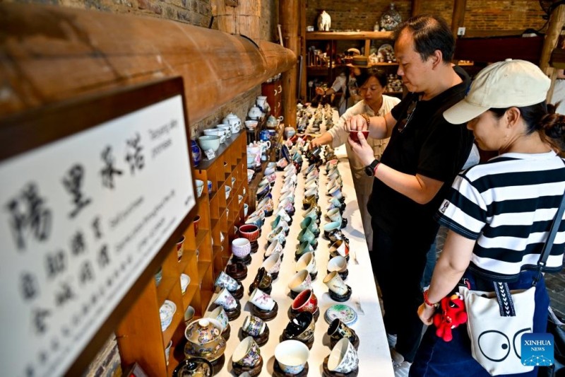 Η παλιά συνοικία στην επαρχία Τζιανγκσί της Κίνας μετατρέπεται σε ακμάζον κέντρο πολιτιστικής καινοτομίας και τουρισμού